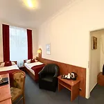 West An Der Bockenheimer Warte Hotel 3*