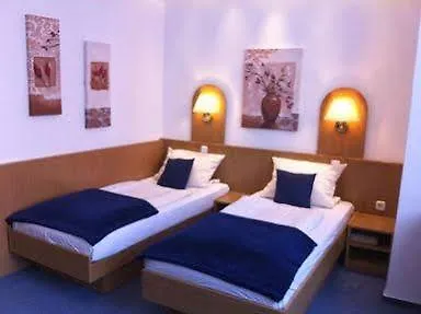 West An Der Bockenheimer Warte Hotel 3*