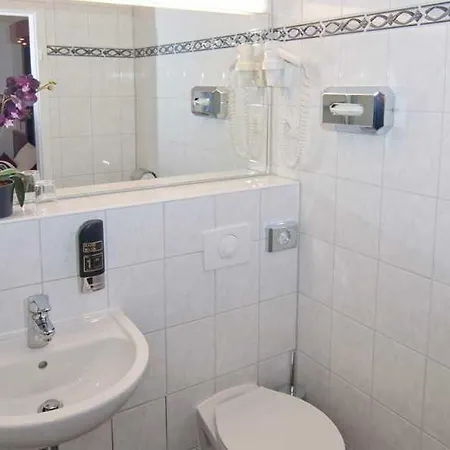 West An Der Bockenheimer Warte Hotel 3*