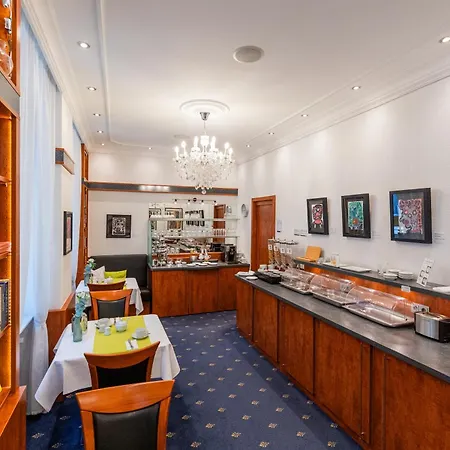 West An Der Bockenheimer Warte