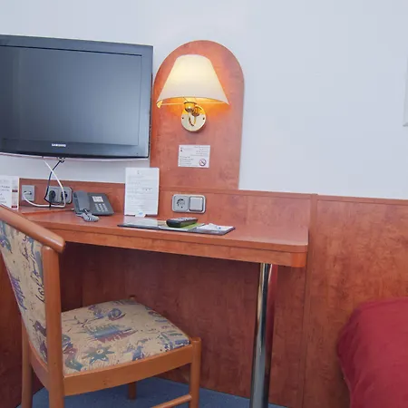 Hotel West An Der Bockenheimer Warte 3*