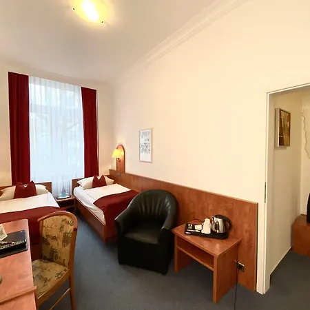 West An Der Bockenheimer Warte Hotel 3*