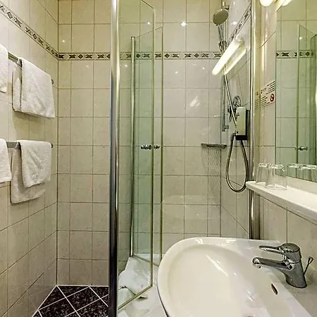 West An Der Bockenheimer Warte 3*