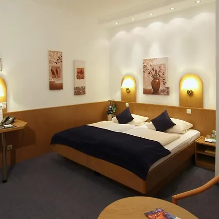 West An Der Bockenheimer Warte Hotel 3*