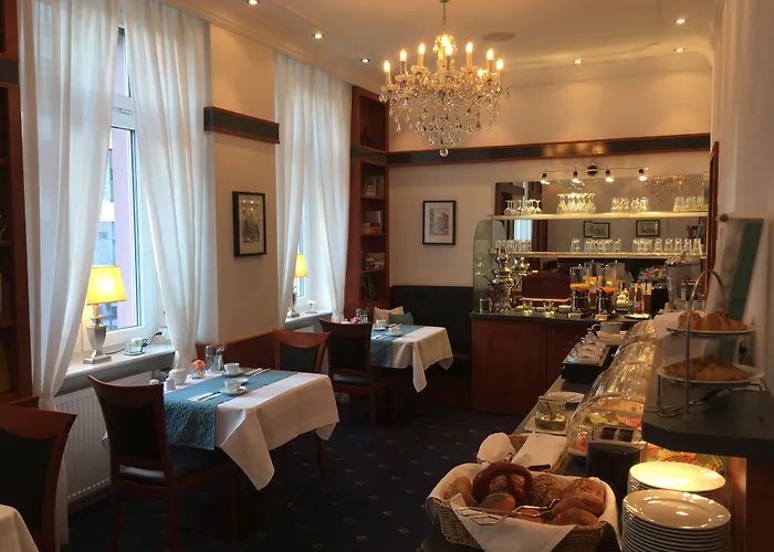 West An Der Bockenheimer Warte Szálloda 3*