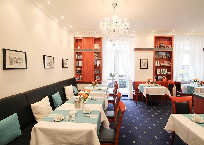 West An Der Bockenheimer Warte Szálloda 3*