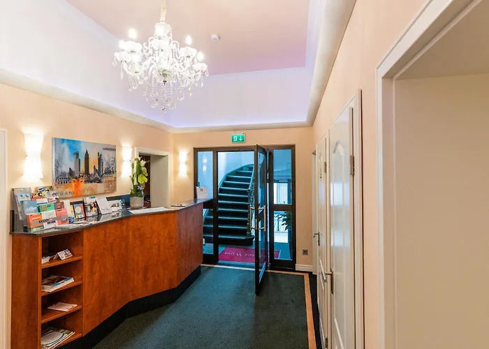 West An Der Bockenheimer Warte 3*