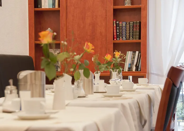 호텔 West An Der Bockenheimer Warte 3*